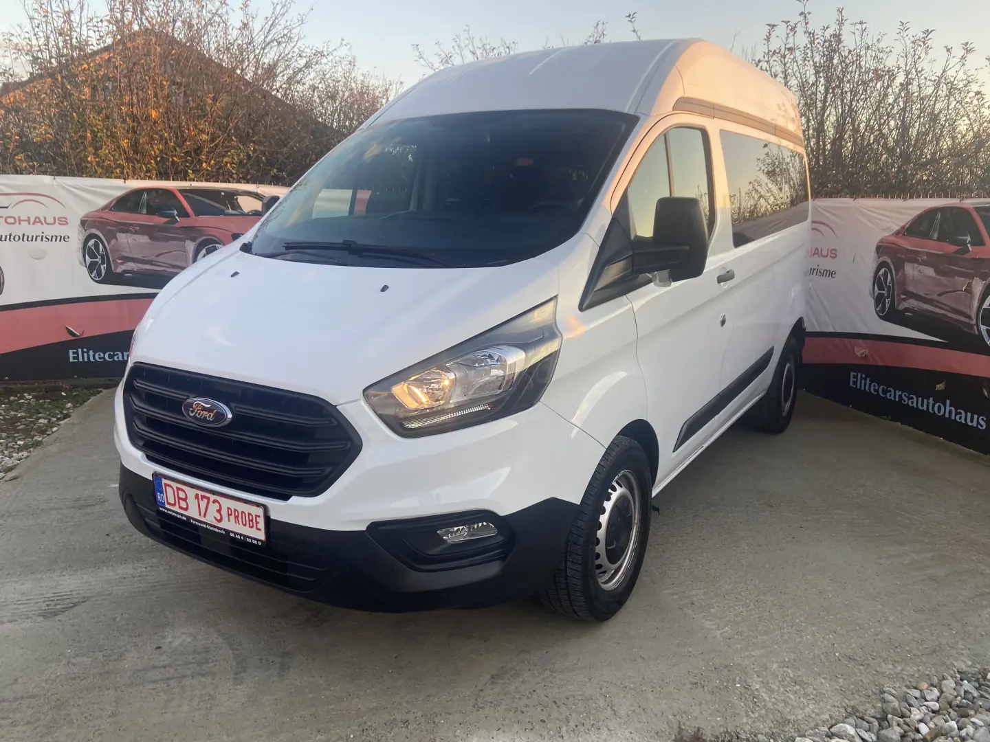 Ford Transit Custom Minibus  9 locuri  2020
