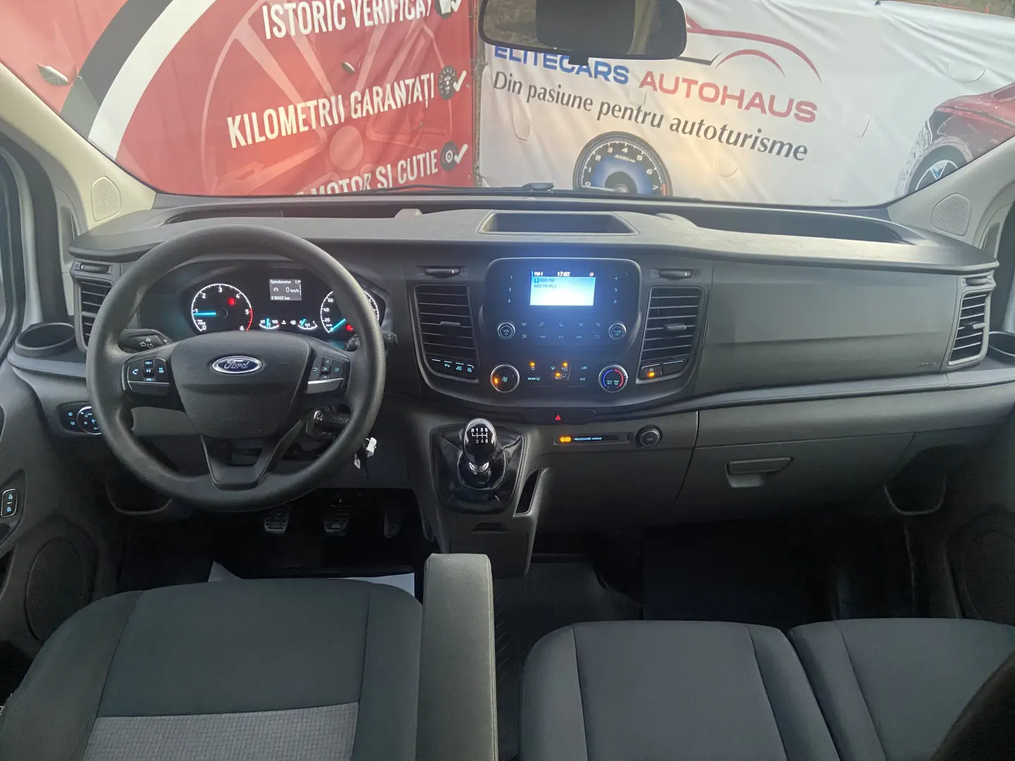 Ford Transit Custom Minibus  9 locuri  2020