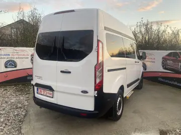 Ford Transit Custom Minibus  9 locuri  2020