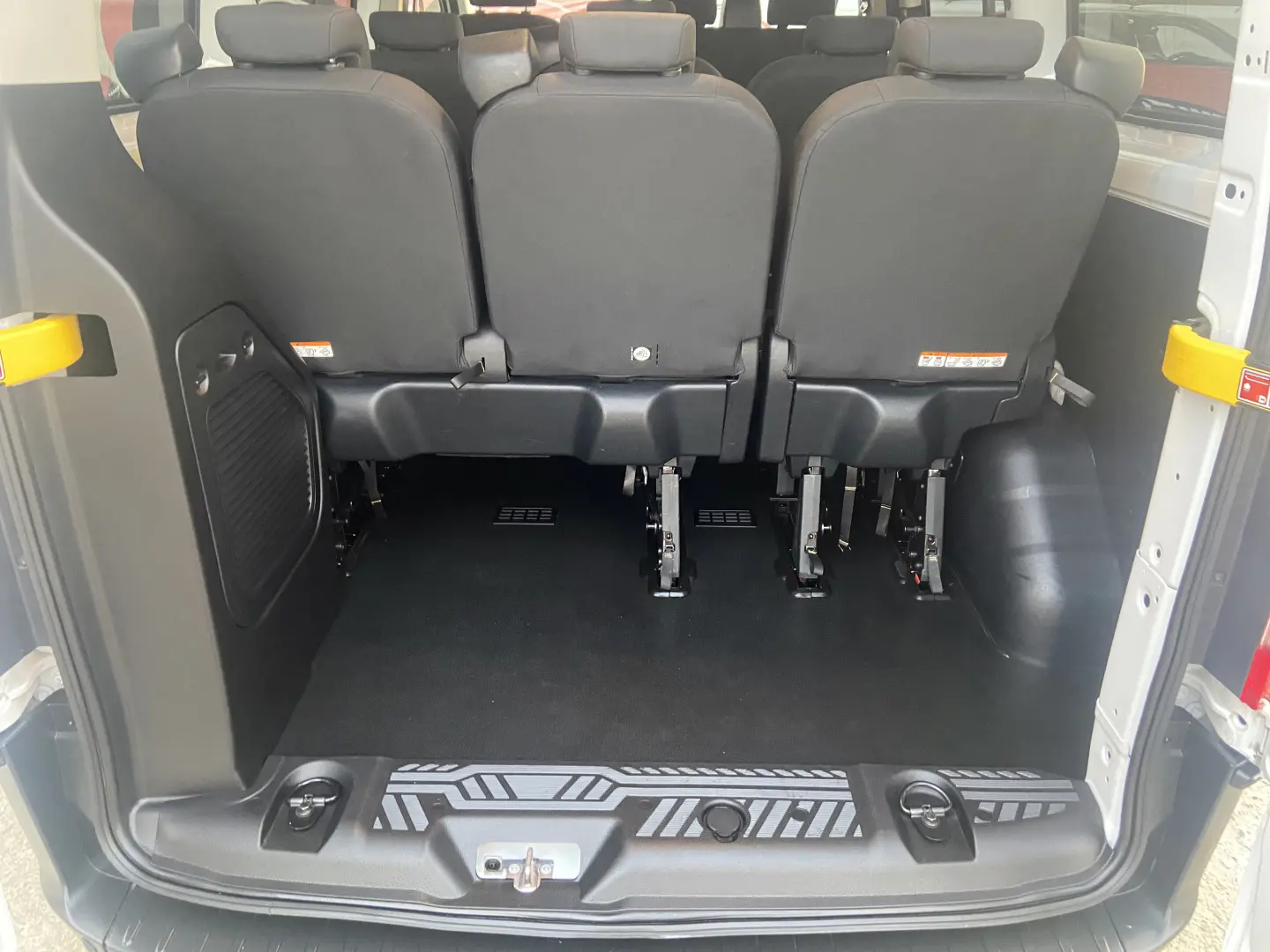 Ford Transit Custom Minibus  9 locuri  2020