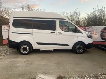Ford Transit Custom Minibus  9 locuri  2020