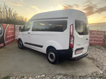 Ford Transit Custom Minibus  9 locuri  2020