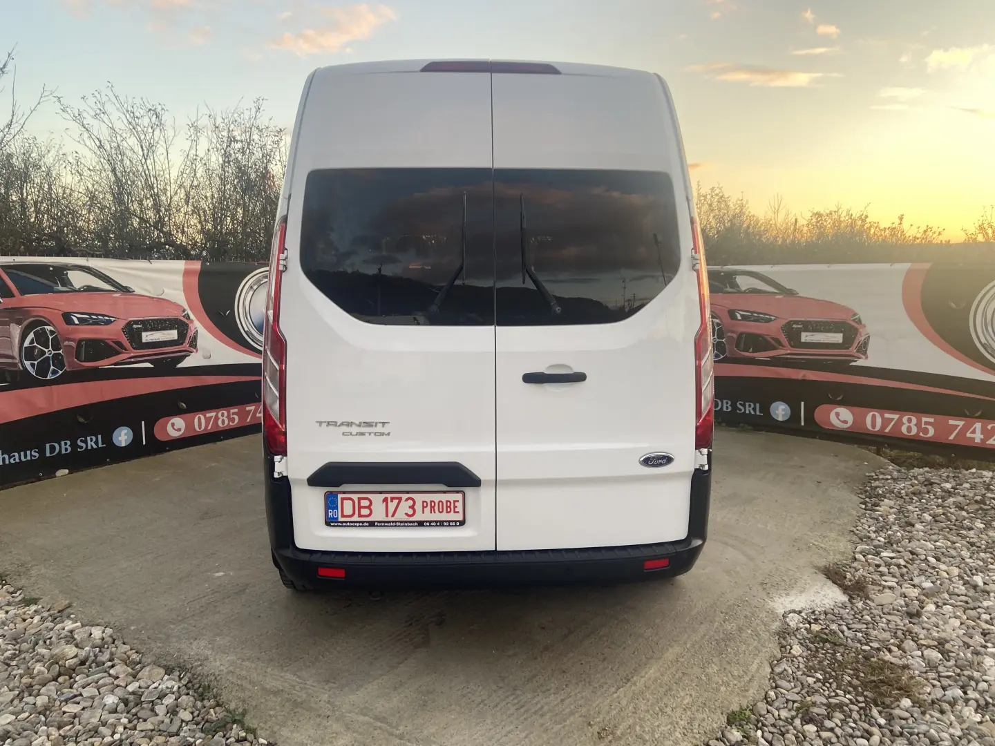 Ford Transit Custom Minibus  9 locuri  2020