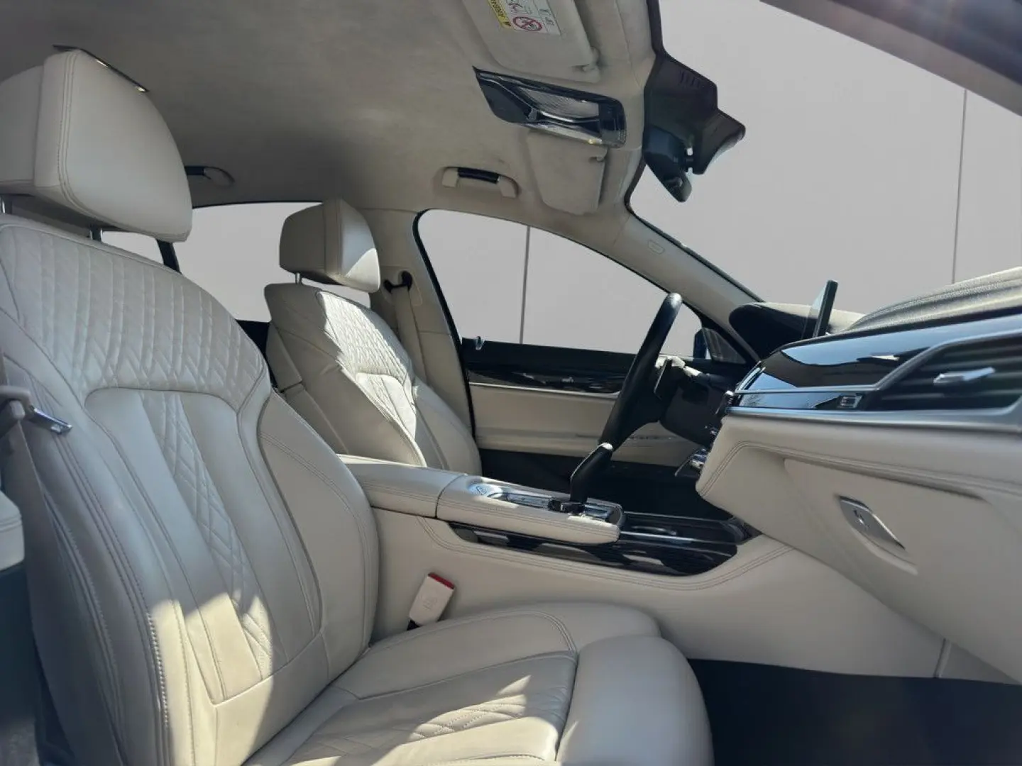 740d xDrive LASER HUD AKTIVSITZE 360  B&W 20