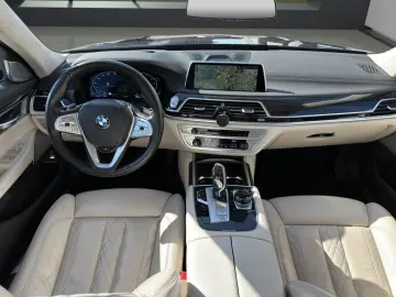 740d xDrive LASER HUD AKTIVSITZE 360  B&W 20