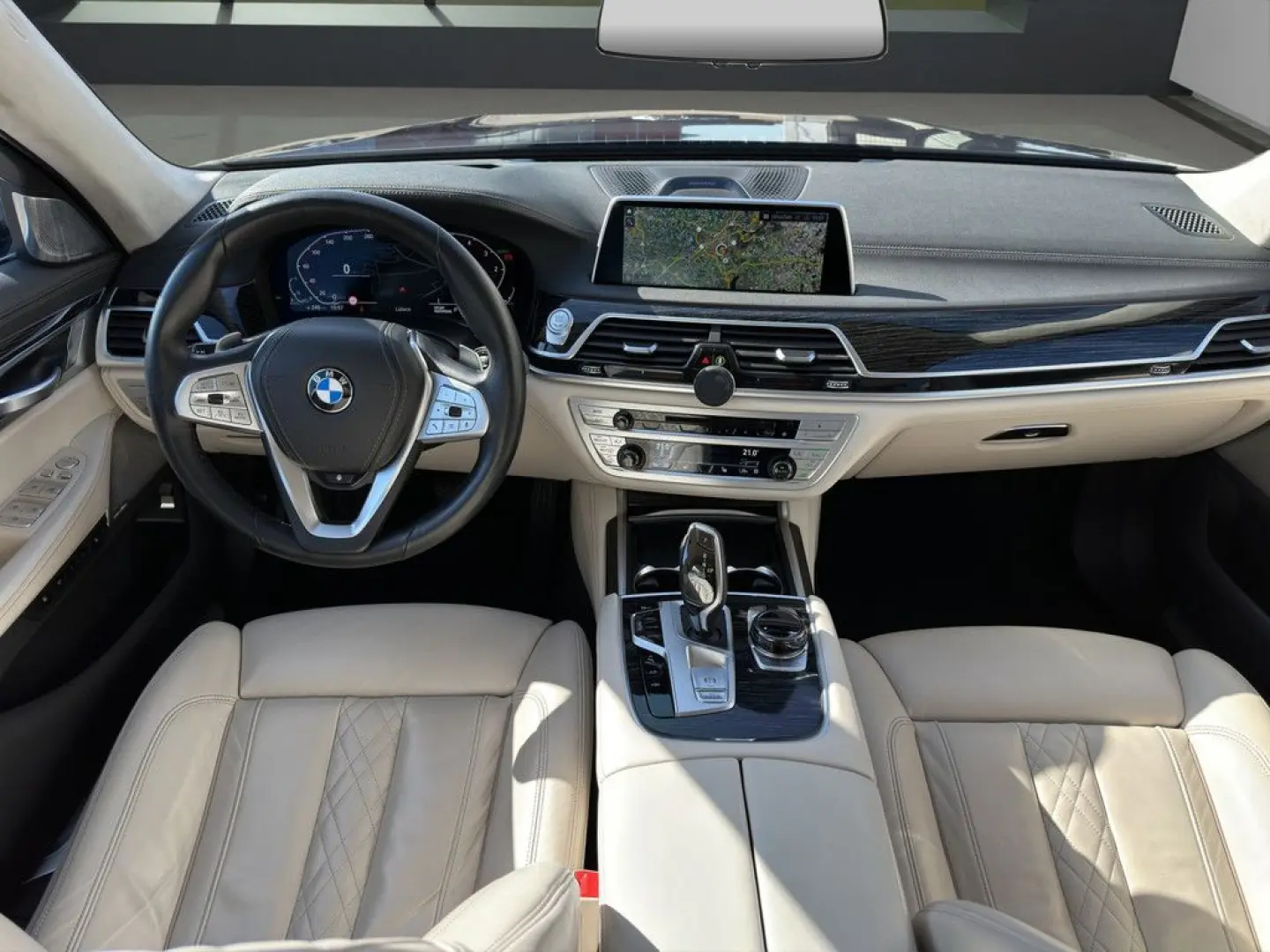 740d xDrive LASER HUD AKTIVSITZE 360  B&W 20