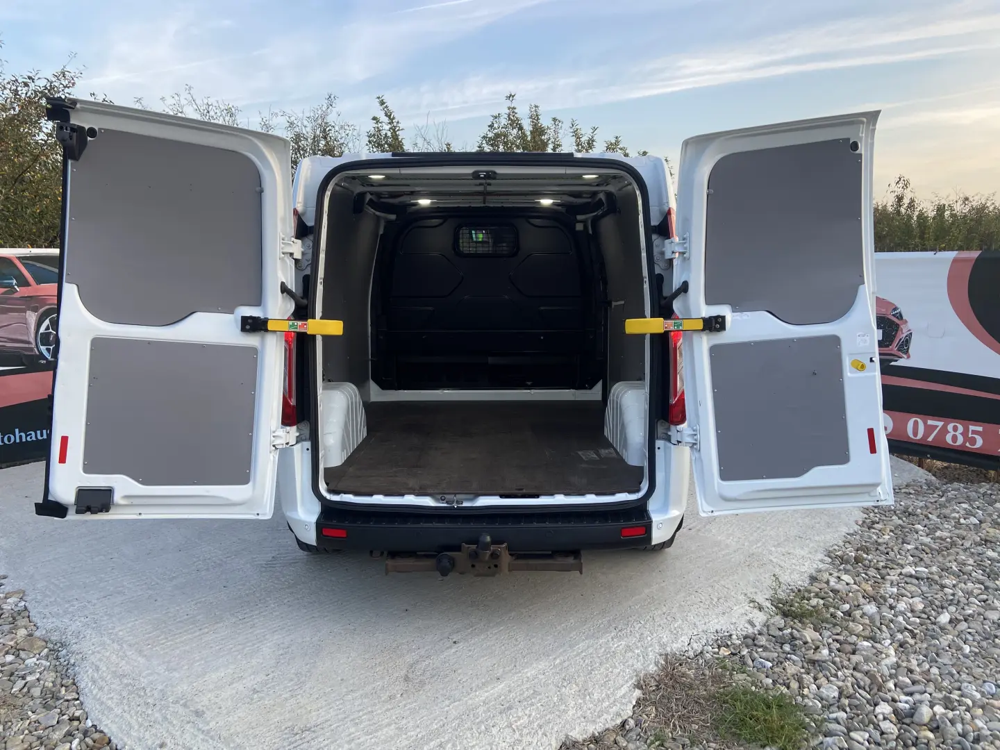 FORD TRANSIT CUSTOM  2020  181000km  L1-H1