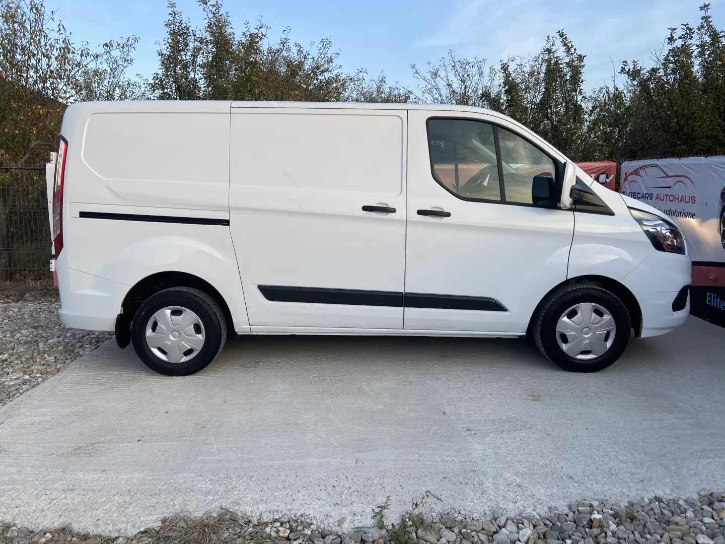 FORD TRANSIT CUSTOM  2020  181000km  L1-H1