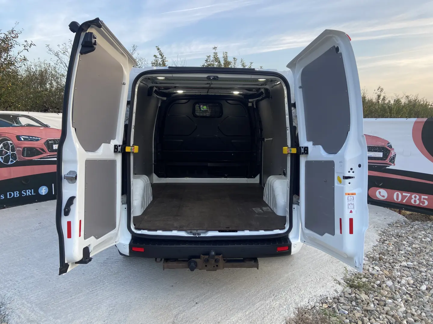 FORD TRANSIT CUSTOM  2020  181000km  L1-H1