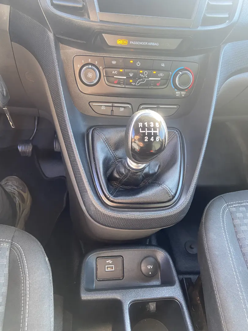 Ford Transit Connect  135.000km  garantie  rate