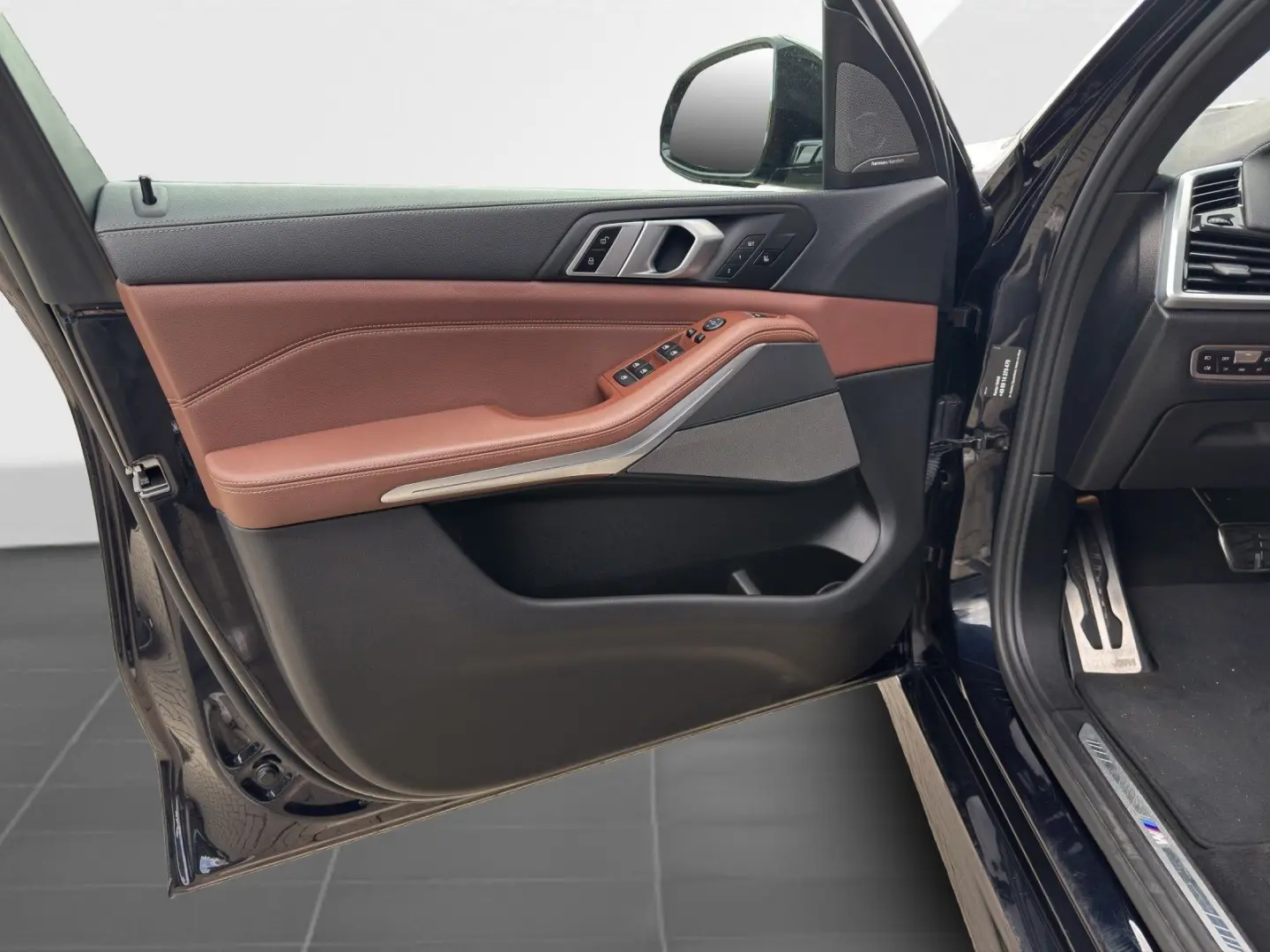 X5 xDrive40d 20    AHK   Harman Kardon   Pano