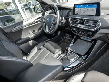 X3 xDrive30e RFK NAVI LED PDC V H DAB Parkass.