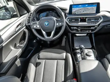 X3 xDrive30e RFK NAVI LED PDC V H DAB Parkass.