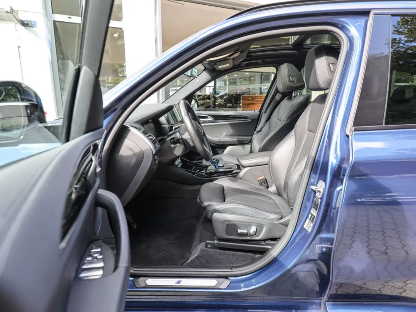 X3 Inspiring FACEL. PANO LED ACC W-LAN NAVI SHZ