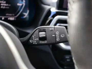 X3 Inspiring FACEL. PANO LED ACC W-LAN NAVI SHZ