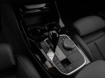 X3 xD30e M Sport 360 Laser HUD DAB HiFi Komfort