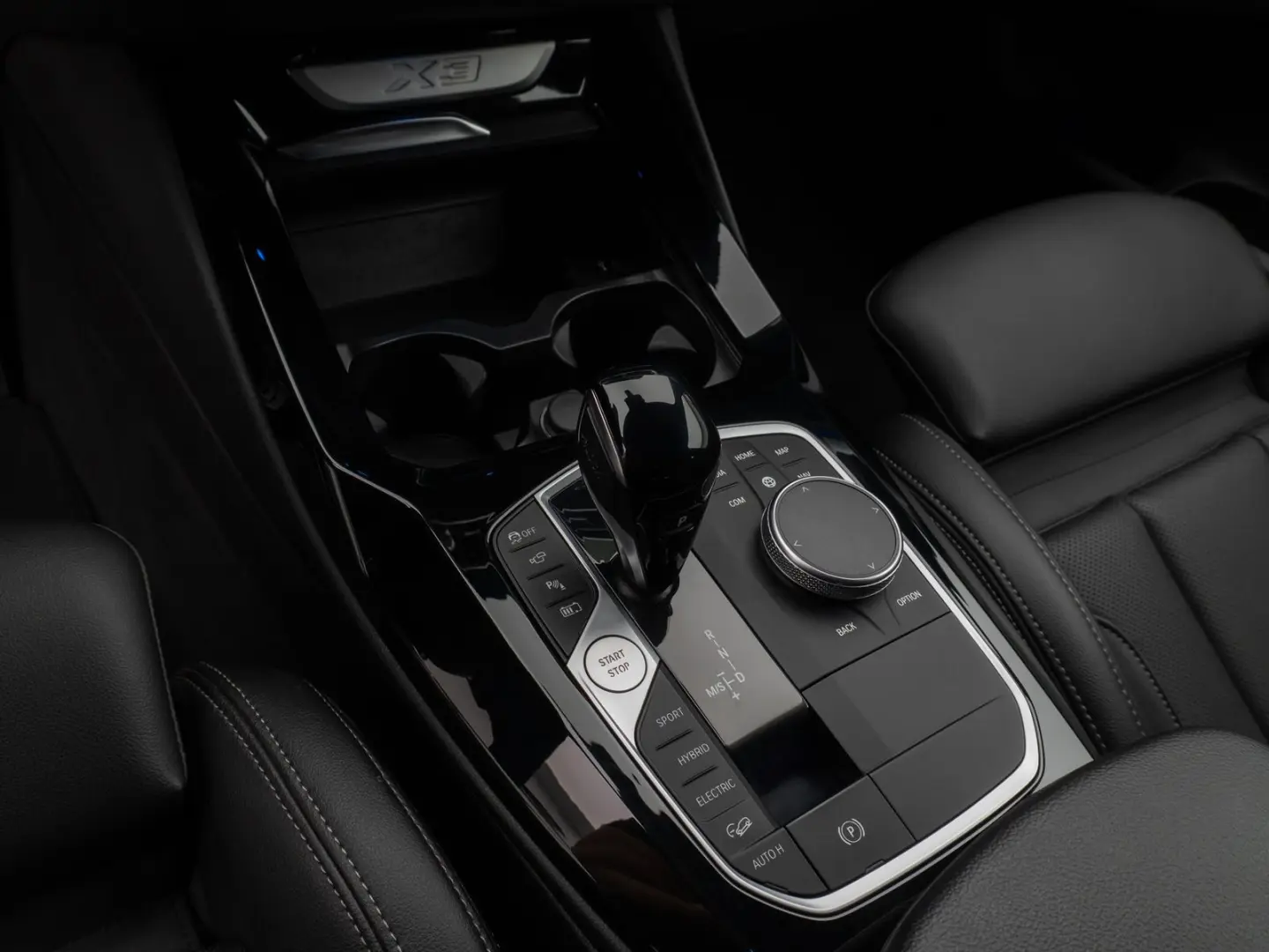 X3 xD30e M Sport 360 Laser HUD DAB HiFi Komfort