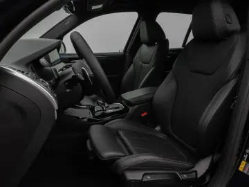 X3 xD30e M Sport 360 Laser HUD DAB HiFi Komfort