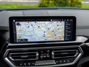 X3 xDrive30e Head-Up HiFi DAB LED WLAN Shz PDC