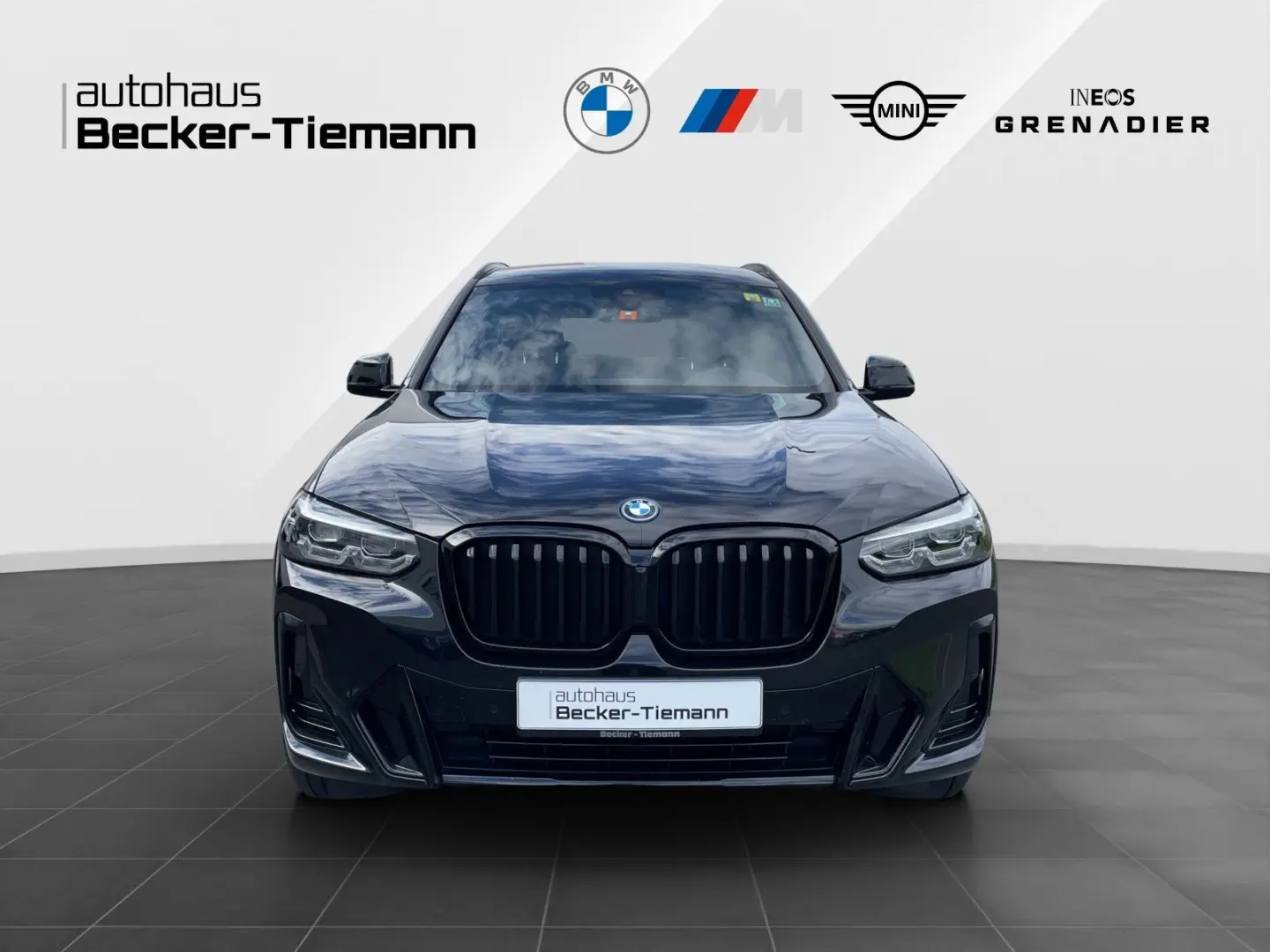 X3 xDrive30e M Sport Live  Driving Parking LED D