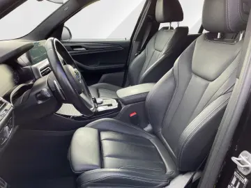 X3 xDrive30e M Sport Live  Driving Parking LED D