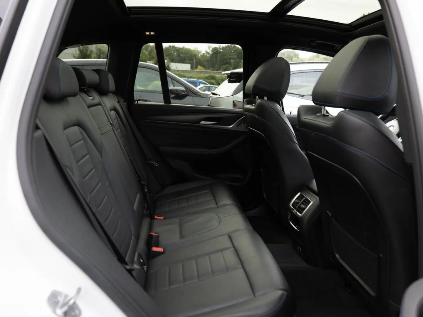 X3 Impressive PANO AHK HUD 360  LED ACC W-LAN