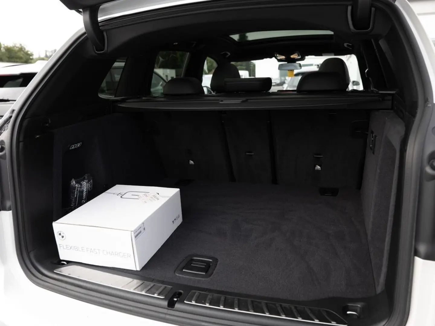 X3 Impressive PANO AHK HUD 360  LED ACC W-LAN