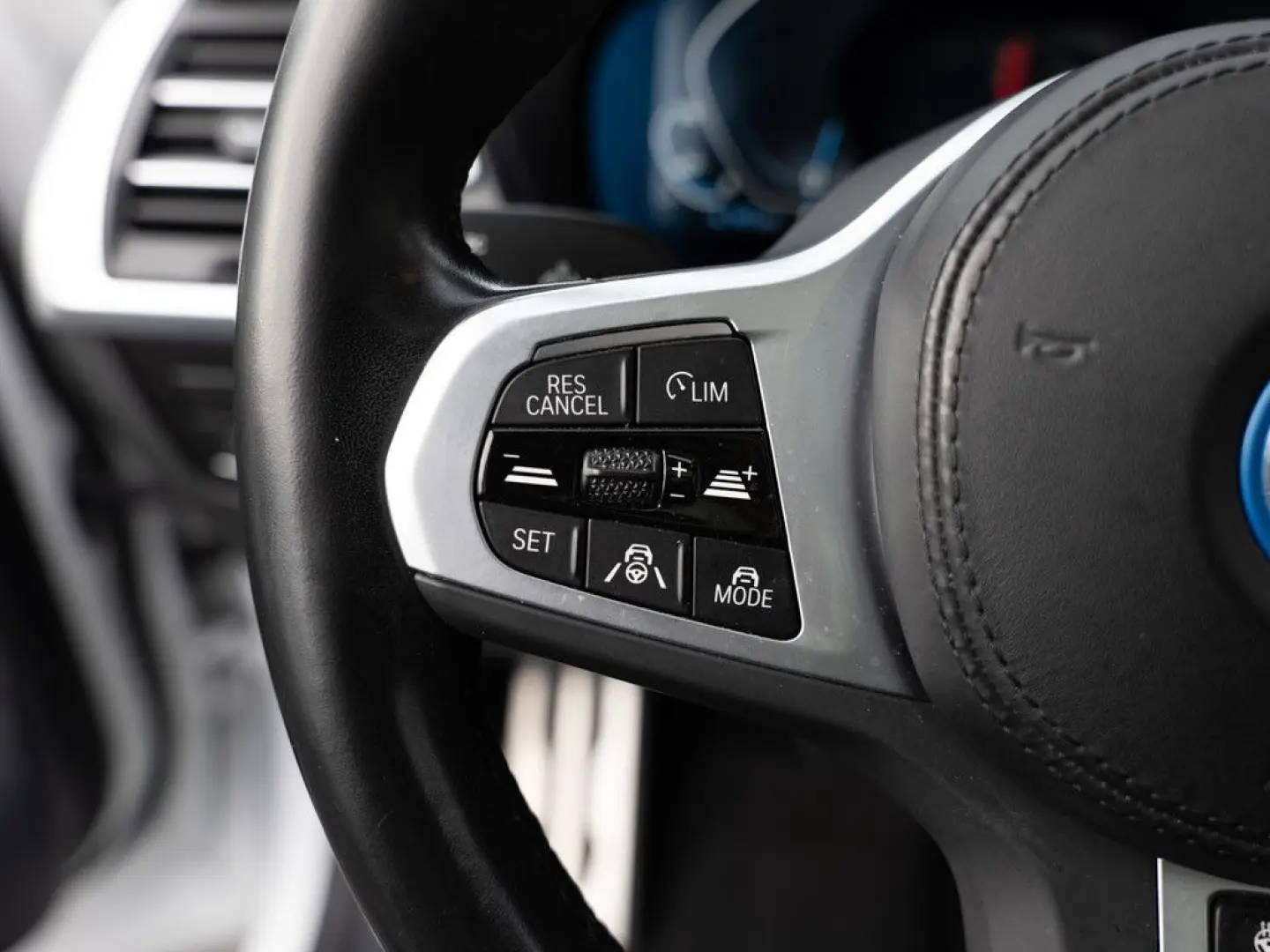 X3 Impressive PANO AHK HUD 360  LED ACC W-LAN