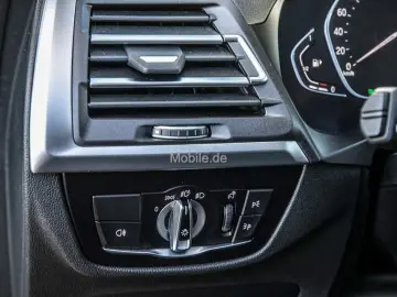 X3 xDrive30e HeadUp AHK Laser HiFi RFK DAB 21