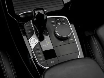 X3 xDrive30i ADAPT.LED HiFi DA PA SHZ 19