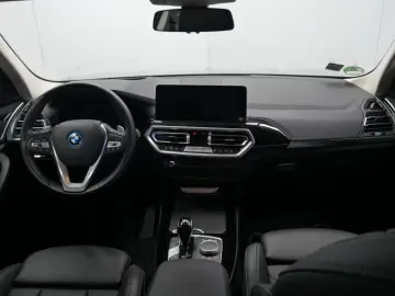 X3 xDrive 30e HuD KZU LED QI RFK MFL 3ZK Temp.