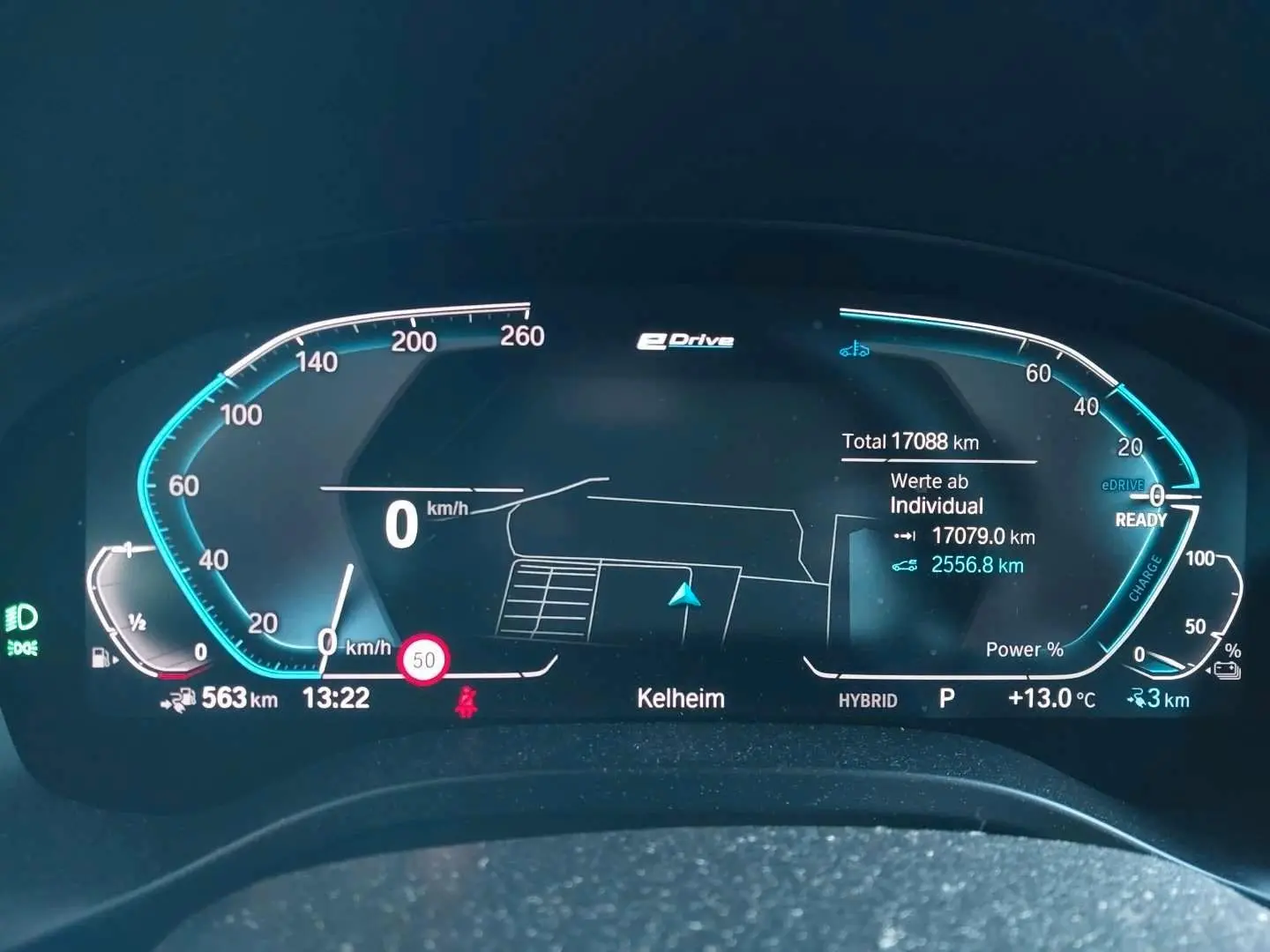 X3 xDrive 30e HuD KZU LED QI RFK MFL 3ZK Temp.