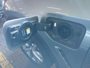 X3 xDrive 30e HuD KZU LED QI RFK MFL 3ZK Temp.