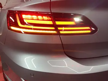 VW ARTEON  3xR-LINE  Faruri full MATRIX  2.0 TSI-190CP