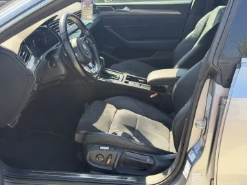 VW ARTEON  3xR-LINE  Faruri full MATRIX  2.0 TSI-190CP