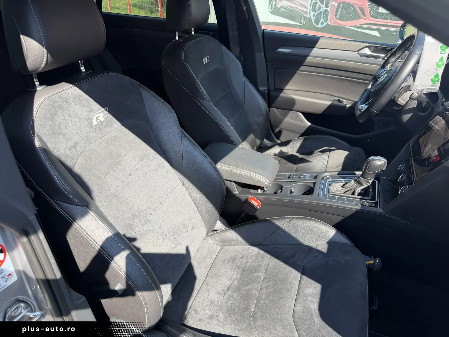 VW ARTEON  3xR-LINE  Faruri full MATRIX  2.0 TSI-190CP