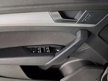 AUDI Q5 QUTTRO 2.0TDI 190CP