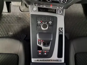 AUDI Q5 QUTTRO 2.0TDI 190CP