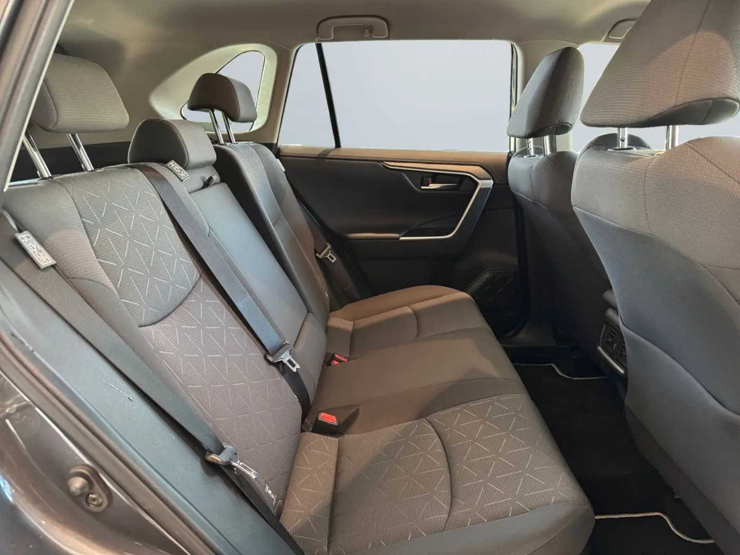 RAV 4 2.5 4x2 Hybrid Team D  AHK el Heck ACC CAM