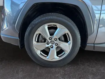 RAV 4 2.5 4x2 Hybrid Team D  AHK el Heck ACC CAM