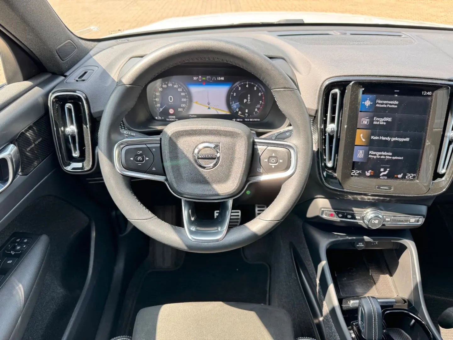 XC40 B4 Geartr. R-DESIGN - Pano - H K - Voll-LED