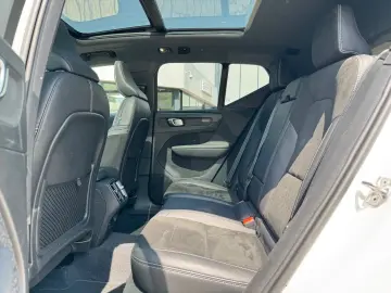 XC40 B4 Geartr. R-DESIGN - Pano - H K - Voll-LED