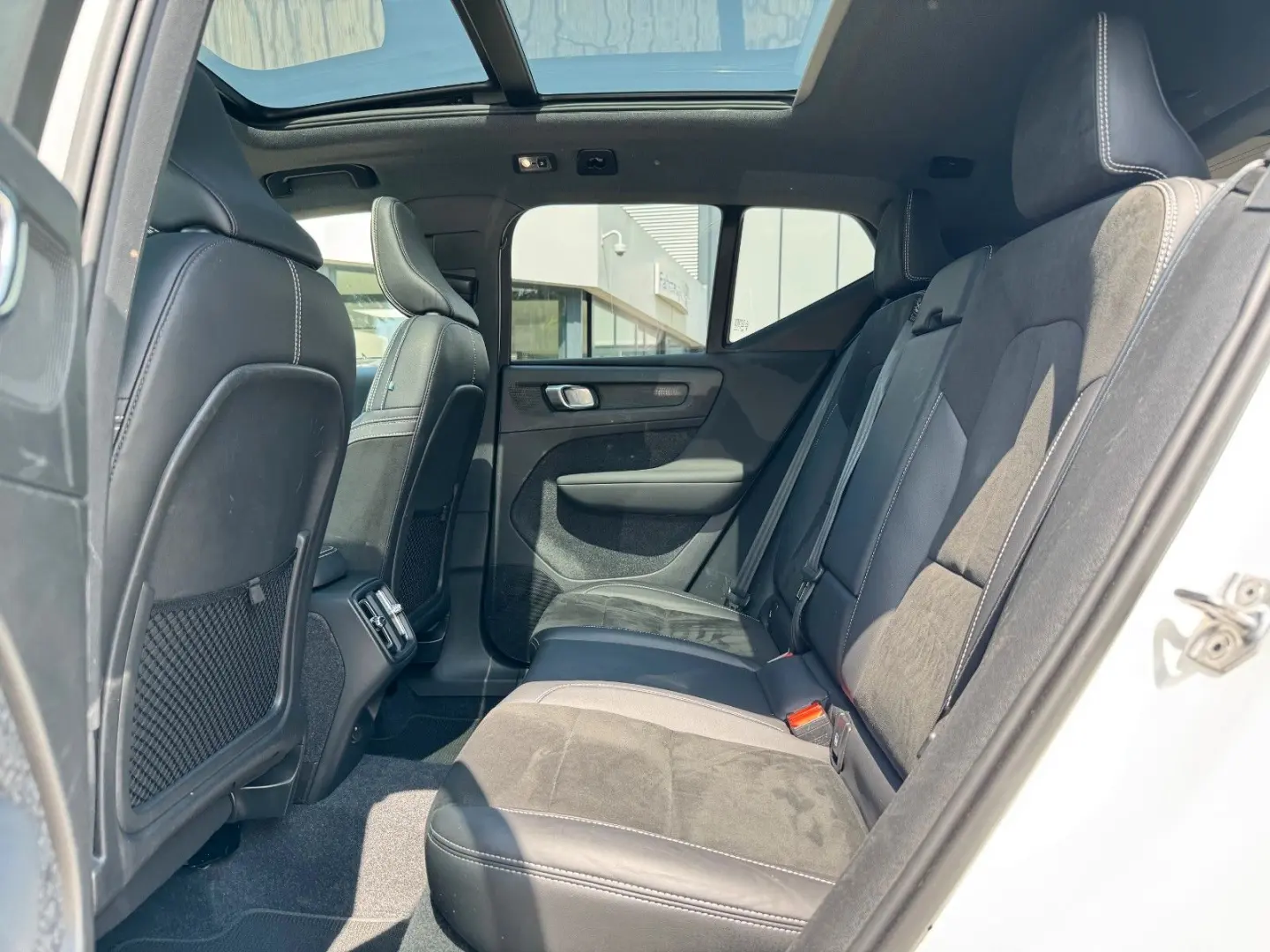 XC40 B4 Geartr. R-DESIGN - Pano - H K - Voll-LED