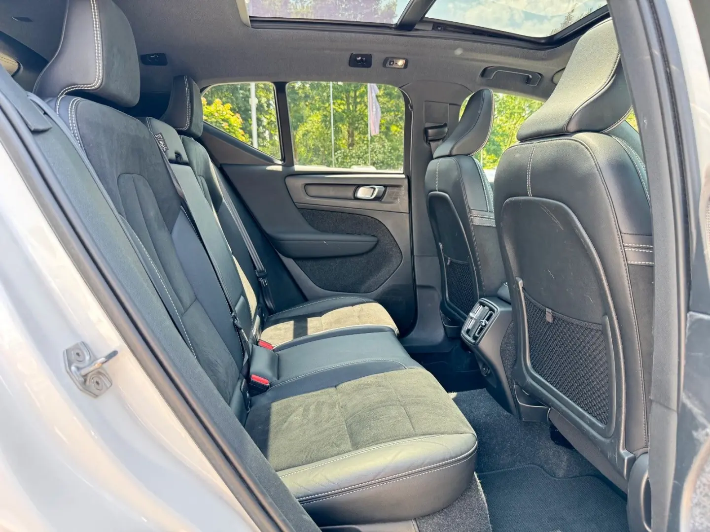 XC40 B4 Geartr. R-DESIGN - Pano - H K - Voll-LED