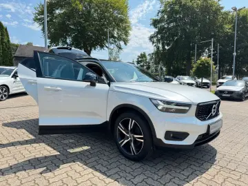 XC40 B4 Geartr. R-DESIGN - Pano - H K - Voll-LED