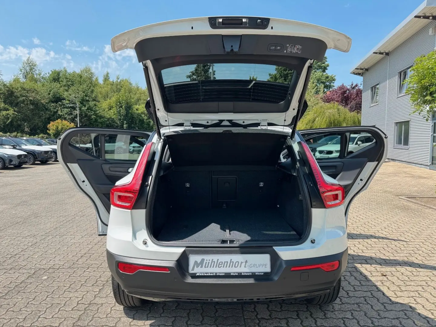 XC40 B4 Geartr. R-DESIGN - Pano - H K - Voll-LED