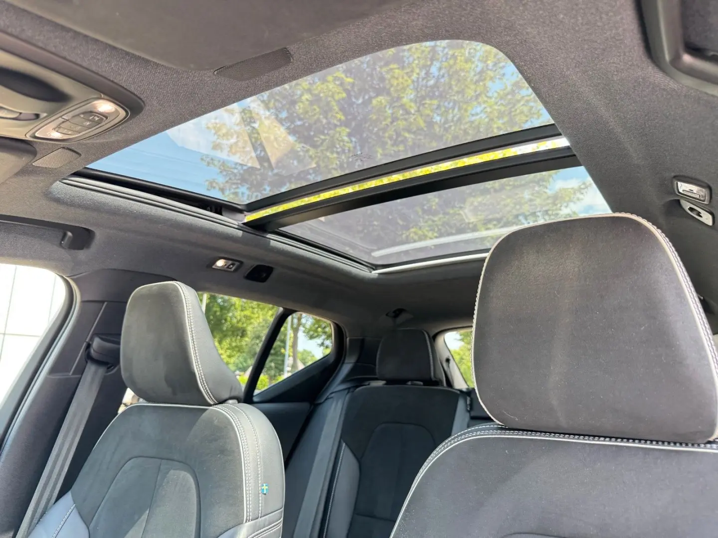 XC40 B4 Geartr. R-DESIGN - Pano - H K - Voll-LED