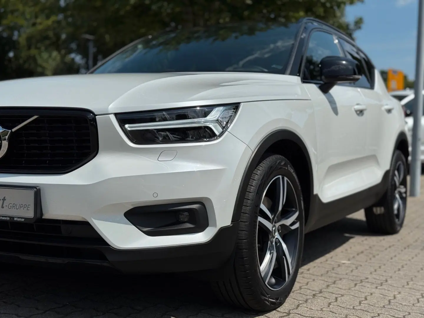 XC40 B4 Geartr. R-DESIGN - Pano - H K - Voll-LED