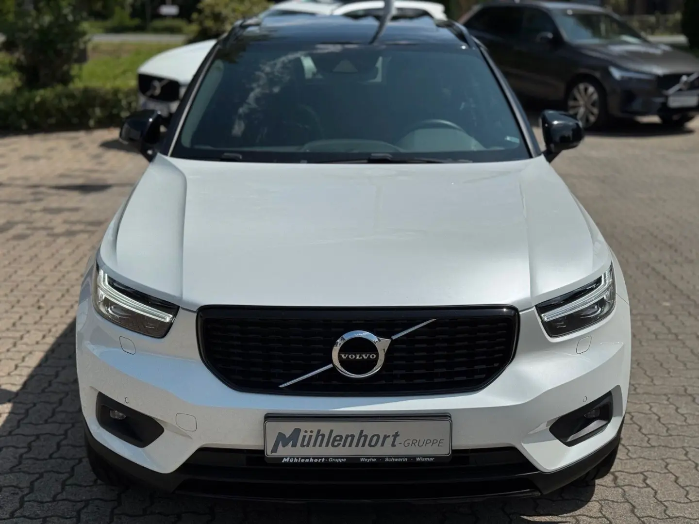 XC40 B4 Geartr. R-DESIGN - Pano - H K - Voll-LED