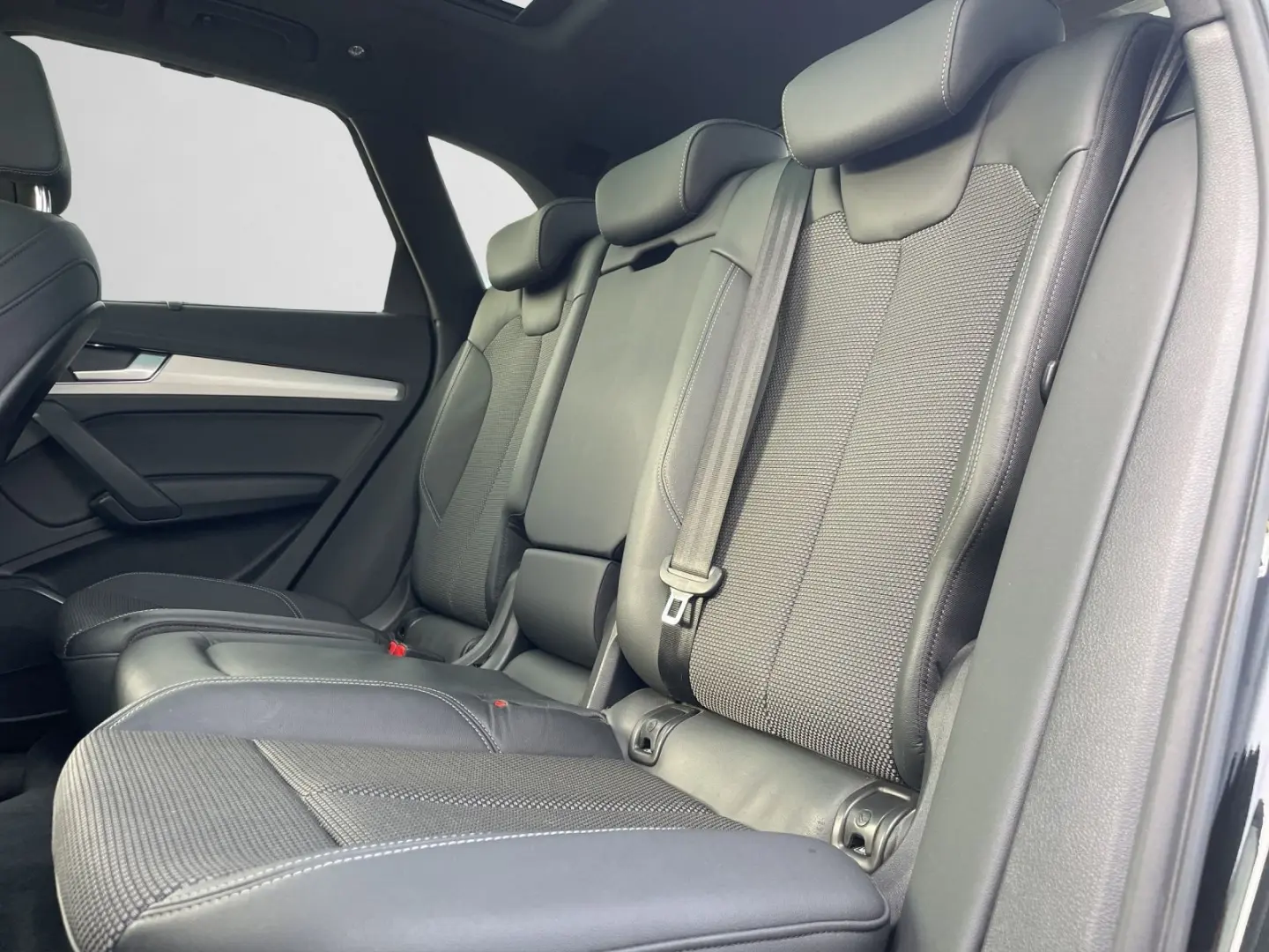 Q5 40 TDI quattro S line PANO MAT LED ACC